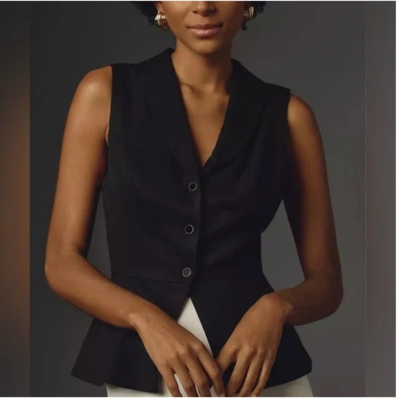 Reformation Tops - Reformation Oakley Vest - Black, Size 4